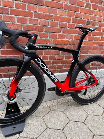 Used Pinarello Dogma Shimano Ultegra Di2 2024 Road & Gravel, Black — image 13 of 16