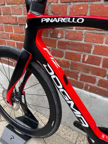 Used Pinarello Dogma Shimano Ultegra Di2 2024 Road & Gravel, Black — image 15 of 16