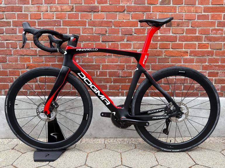 Used Pinarello Dogma Shimano Ultegra Di2 2024 Road & Gravel, Black — image 12 of 16