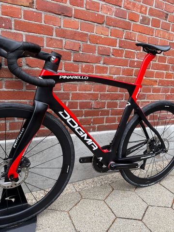 Used Pinarello Dogma Shimano Ultegra Di2 2024 Road & Gravel, Black — image 13 of 16