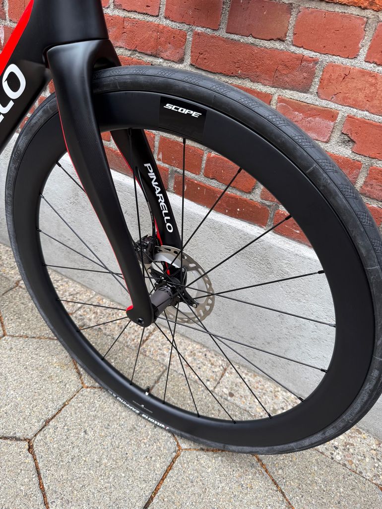 Used Pinarello Dogma Shimano Ultegra Di2 2024 Road & Gravel, Black — image 4 of 16