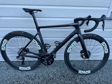 Used Colnago V4Rs Disc Ultegra Di2 8100 w/Fulcrum Racing 600 Wheels 2023 2023 Road & Gravel