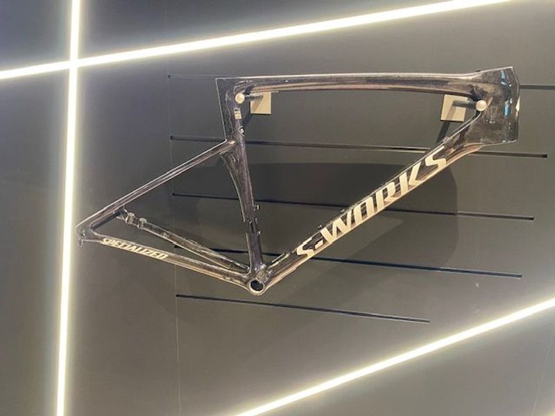 Brugt Specialized S-Works Tarmac SL9 Frameset - GLOSS CARBON / RED TO BLUE PEARL / WHITE Frameset Frameset 2027 Road & Gravel