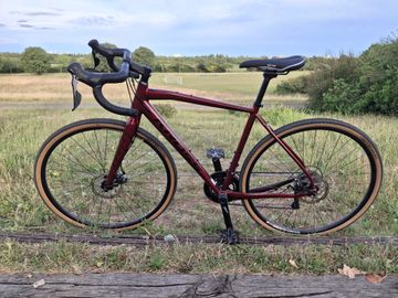 Used Kross ESKER 2.0 2023 2023 Road & Gravel, Red — image 1 of 9