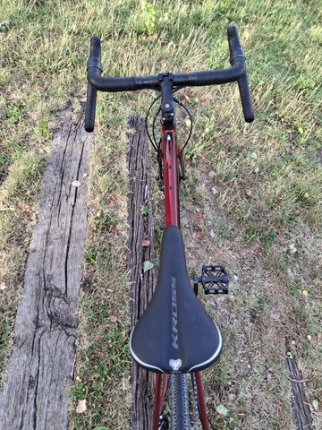 Used Kross ESKER 2.0 2023 2023 Road & Gravel, Red — image 3 of 9