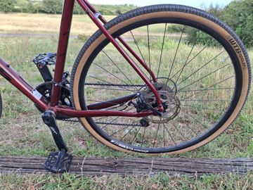 Used Kross ESKER 2.0 2023 2023 Road & Gravel, Red — image 2 of 9