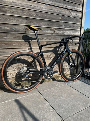 Used Scott Foil 20 2020 2020 Road & Gravel, Black — image 1 of 8