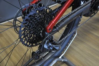 Brugt KTM MACINA KAPOHO 7971 2024 2024 Mountainbike — billede 2 af 3