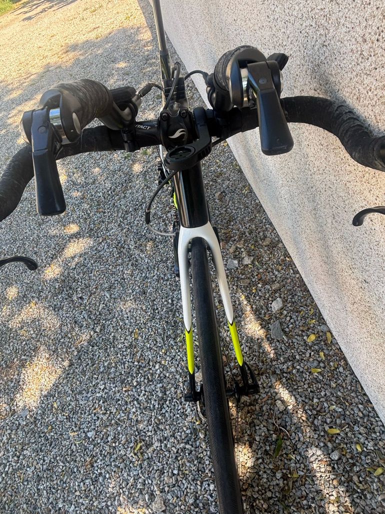 Used Giant Trinity Advanced 2017 2017 Road & Gravel, White — image 4 of 20