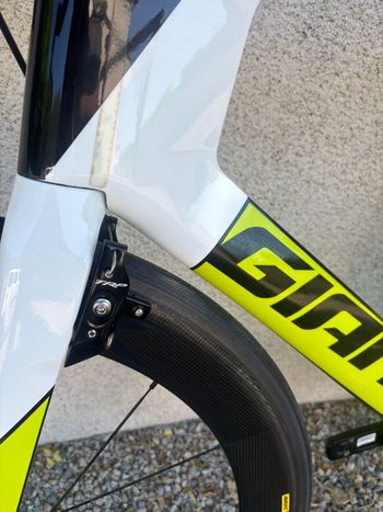 Used Giant Trinity Advanced 2017 2017 Road & Gravel, White — image 13 of 20