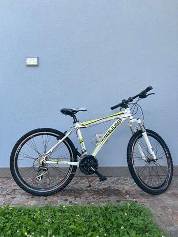 Brugt Aurora Custom Kids & Youth