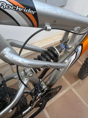 Used DECATHLON Custom Shimano Deore XT 2010 Mountainbike, Orange — image 9 of 10