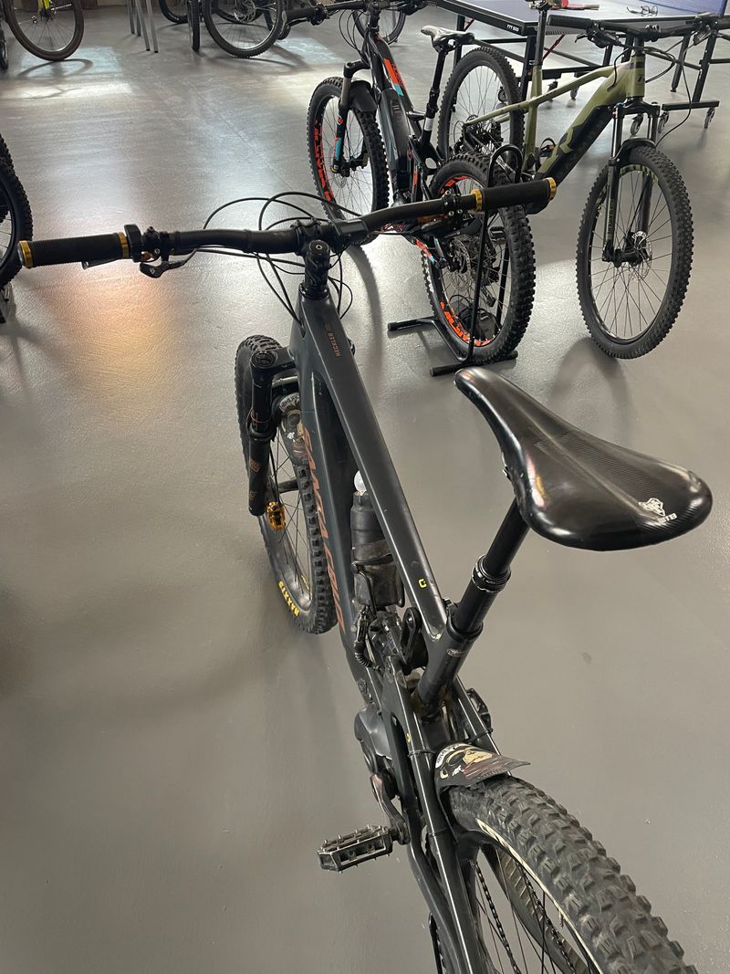 Gebrauchtes Santa Cruz Heckler R / Carbon CC / 27.5 2020 2020 MTB