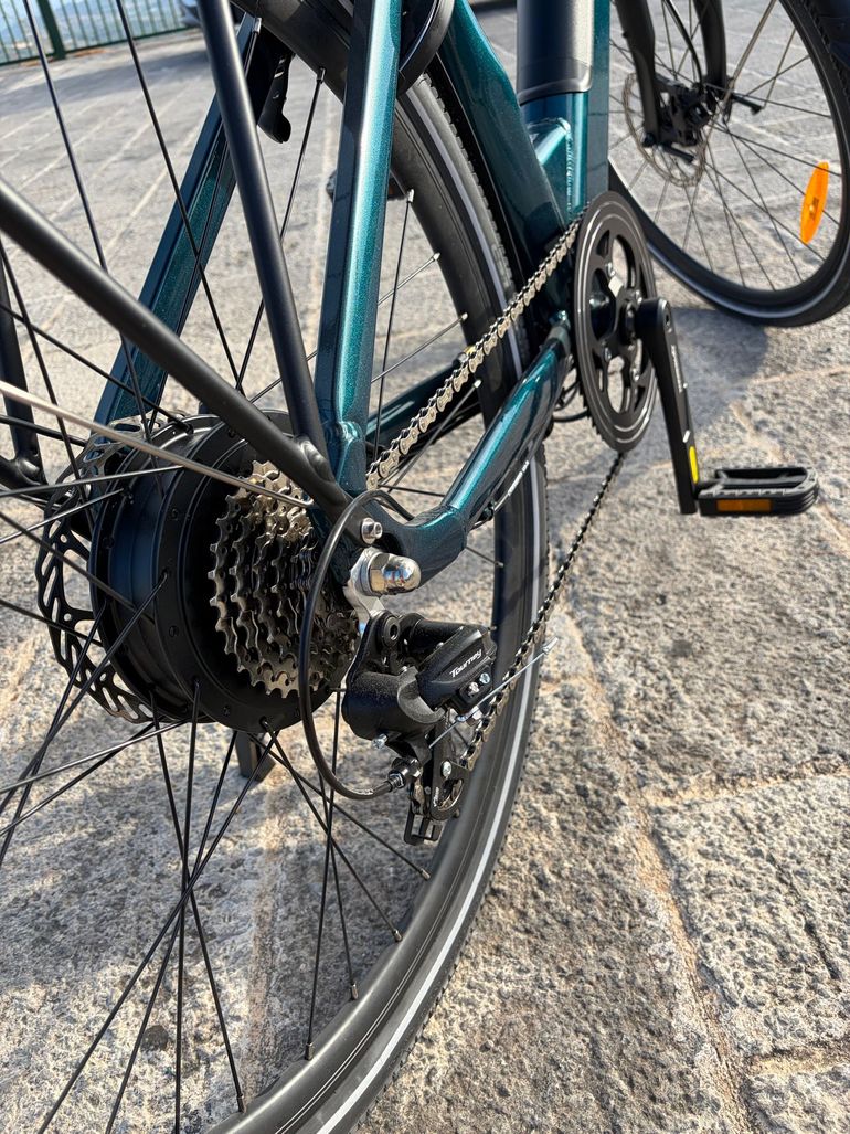 Fiido Custom Shimano Tourney 2025 Urban usato, Verde — immagine 3 di 9