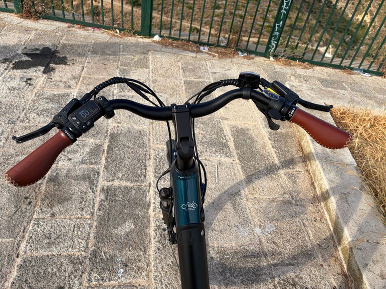 Fiido Custom Shimano Tourney 2025 Urban usato, Verde — immagine 9 di 9