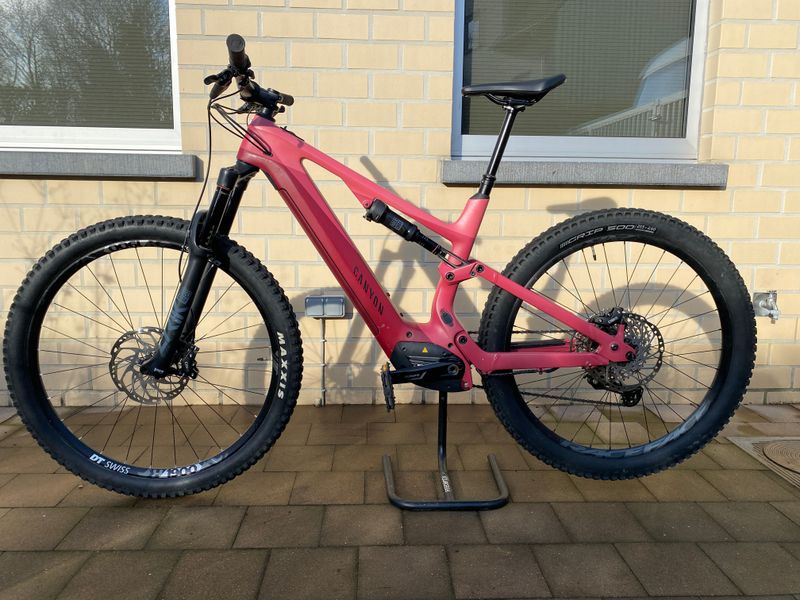 Used Canyon Spectral:ON CF 7 WMN 2022 2022 MTB