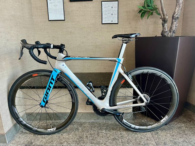 Used Giant propel Custom Shimano Dura Ace 2014 Road & Gravel, Light Gray — image 2 of 3