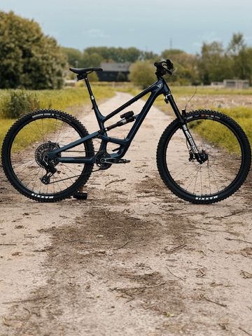 Gebrauchtes YT Industries Capra UNCAGED 12 29 2023 2023 Mountainbike, Blau, 29 — Bild 1 von 11