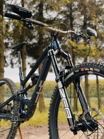 Brugt YT Industries Capra UNCAGED 12 29 2023 2023 Mountainbike — billede 11 af 11