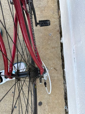 Used Trek 1.2 H2 (Compact) 2013 2013 Road & Gravel, Black — image 3 of 9