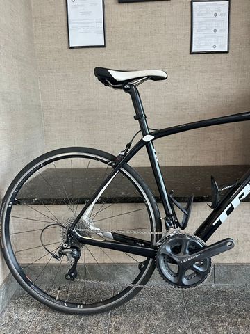 Used Trek Domane SL 6 2017 2017 Road & Gravel, Black — image 3 of 3
