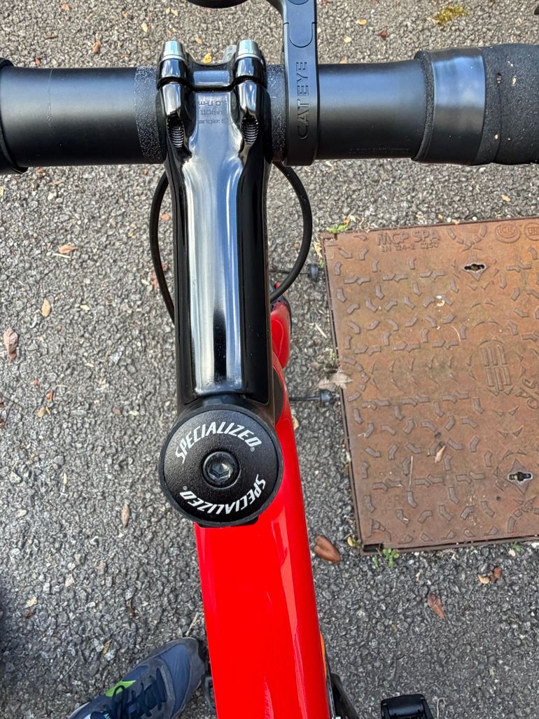 Used Specialized Tarmac SRAM Force eTap AXS 2023 Road & Gravel, Red — image 8 of 12