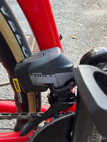 Used Specialized Tarmac SRAM Force eTap AXS 2023 Road & Gravel, Red — image 10 of 12