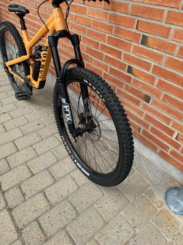 Tweedehands Canyon Spectral Shimano Dura Ace 2024 Mountainbike — afbeelding 7 van 15