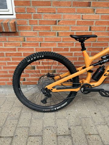 Tweedehands Canyon Spectral Shimano Dura Ace 2024 Mountainbike — afbeelding 5 van 15