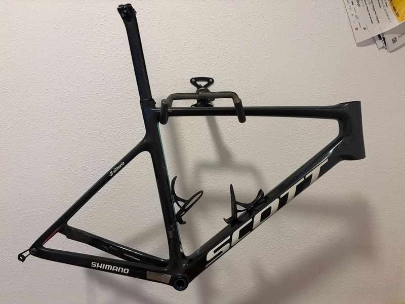 Tweedehands Scott Addict RC Ultimate 2021 Frameset 2021 Road & Gravel