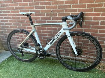 Wilier Filante Shimano Dura Ace Di2 2024 Road & Gravel usato, Bianco — immagine 4 di 12