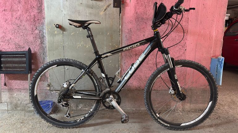 Używany CUBE Acid Shimano Deore XT 2012 Mountainbike — zdjęcie 2 z 14