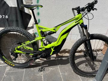 Used Cannondale Moterra 2018 2018 Mountainbike, Green, 27.5 — image 1 of 3