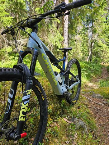 Použité Orbea Rise H20 2023 Custom Shimano Deore XT 2023 MTB
