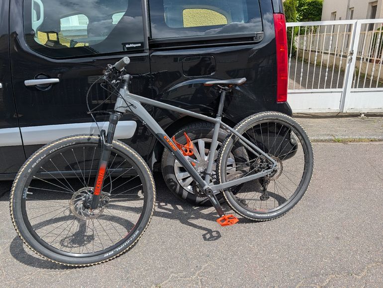 Brugt CUBE Race Shimano Deore XT 2021 Mountainbike — billede 2 af 3