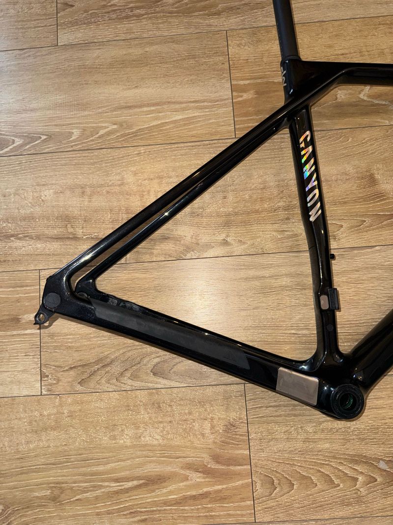 Used Canyon Endurace CF 6 2026 Frameset 2026 Road & Gravel, Black — image 2 of 17