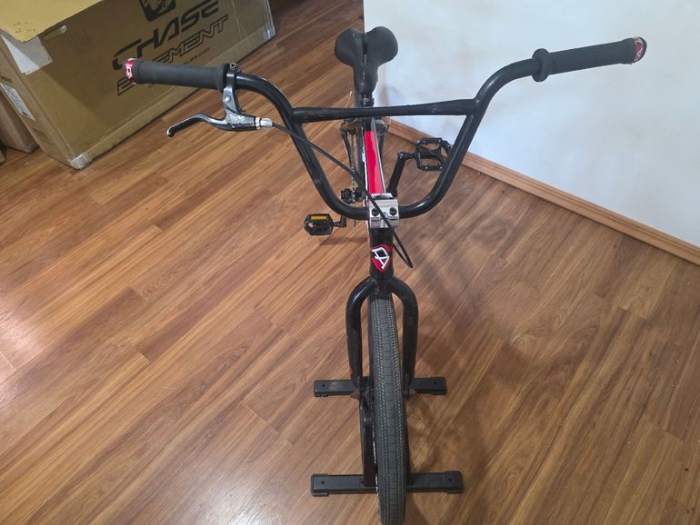 Used Free Agent Custom Other 2020 Road & Gravel, Red — image 3 of 3