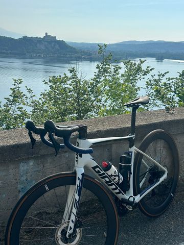 Tweedehands Giant Defy Advanced 1 2022 2022 Road & Gravel — afbeelding 5 van 5