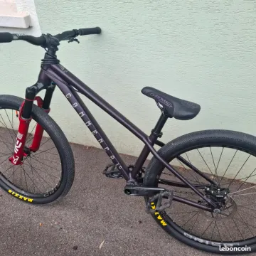 Used Commencal Absolut 2026 Mountainbike, Purple — image 8 of 9