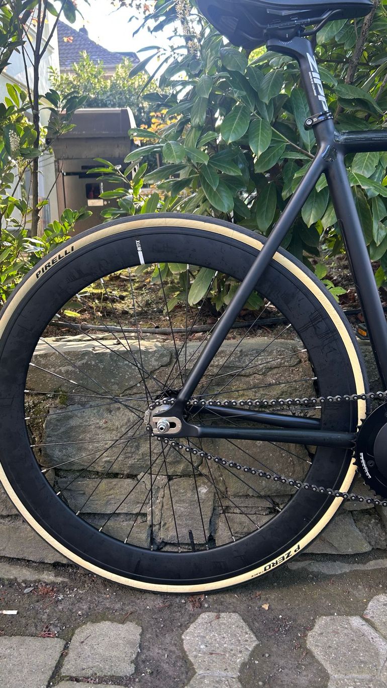 DarkSide Custom Single Speed / Fixed Gear 2025 Road & Gravel d'occasion — image 4 sur 8