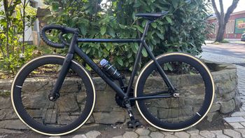 DarkSide Custom Single Speed / Fixed Gear 2025 Road & Gravel d'occasion — image 2 sur 8