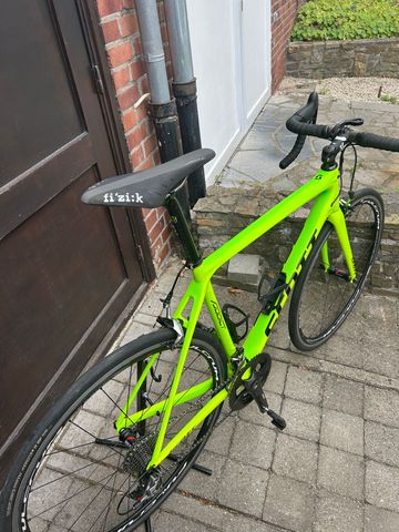 Used Scott Addict SL 2017 2017 Road & Gravel, Green — image 7 of 10
