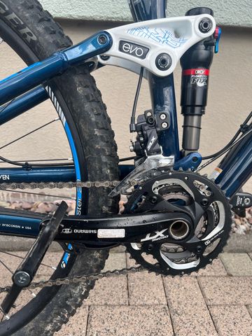 Trek Fuel EX 9.7 29 2014 2014 Mountainbike usato, Blu — immagine 12 di 16