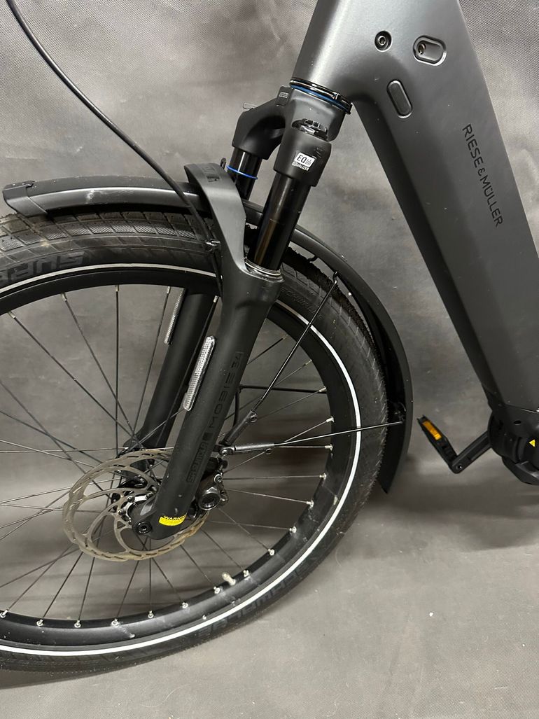 Riese & Müller Nevo Enviolo Hub Gear 2026 Urban usato, Grigio chiaro — immagine 14 di 17
