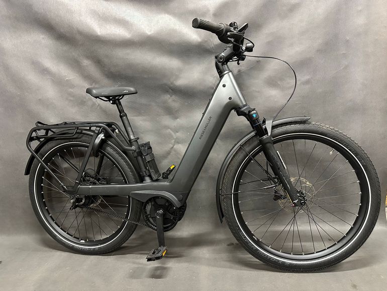 Riese & Müller Nevo Enviolo Hub Gear 2026 Urban usato, Grigio chiaro — immagine 2 di 17