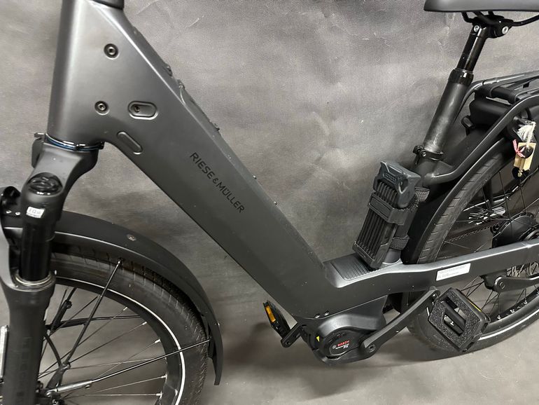 Riese & Müller Nevo Enviolo Hub Gear 2026 Urban usato, Grigio chiaro — immagine 13 di 17