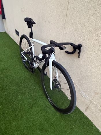 Used Specialized Tarmac Frameset 2025 Road & Gravel, White — image 5 of 7