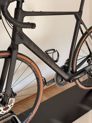 Canyon Endurace CF 7 2022 2022 Road & Gravel d'occasion — image 5 sur 7