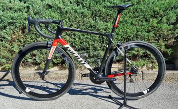 Giant TCR Advanced Pro Team 2018 2018 Road & Gravel usato, Nero — immagine 2 di 7