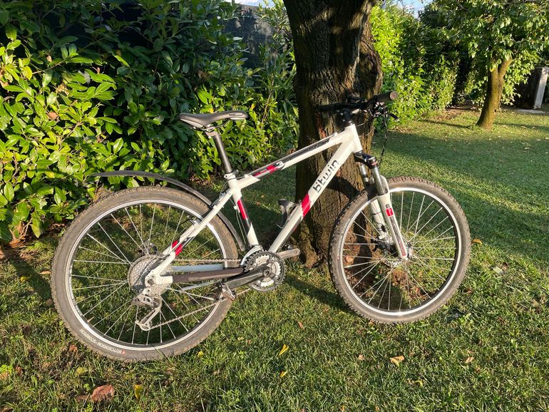 Gebrauchtes DECATHLON Custom SRAM X5 2012 Mountainbike, Weiß — Bild 7 von 7